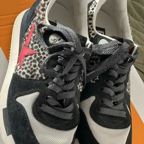 Golden Goose Leopard Star Sneakers - Picture 2 of 5